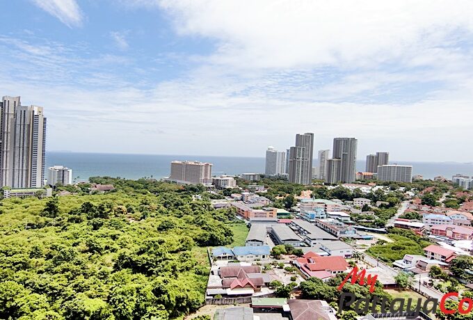 AD Hyatt WongAmat Pattaya Condo For Sale – AD01