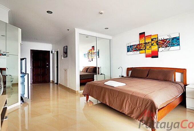 View Talay 5 Jomtien Condominium Beach Condo For Rent VT5C02R