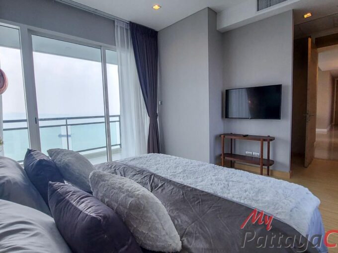 Reflection Jomtien Beach Pattaya Condo For Sale – RF18