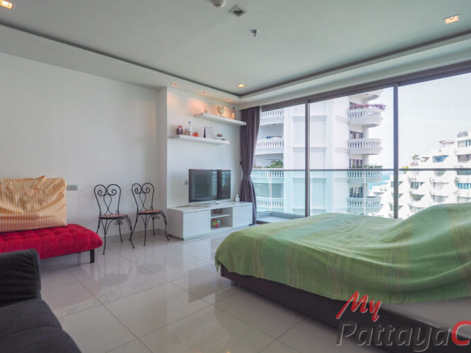 Wong Amat Tower Pattaya Condo For Sale – WT35