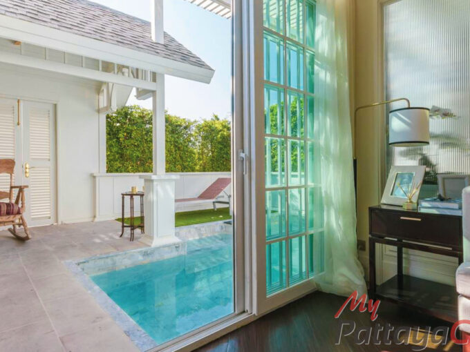 Grand Florida Beachfront Resort Pattaya Condo For Sale – GF05