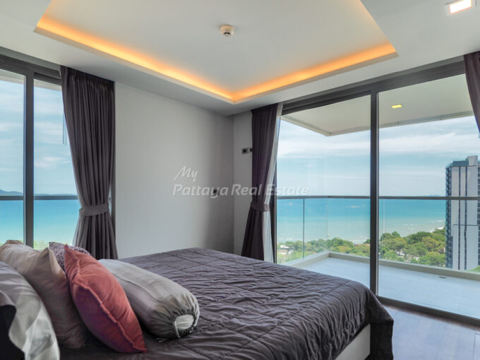 The Peak Towers Pattaya Condo For Sale – PEAKT66