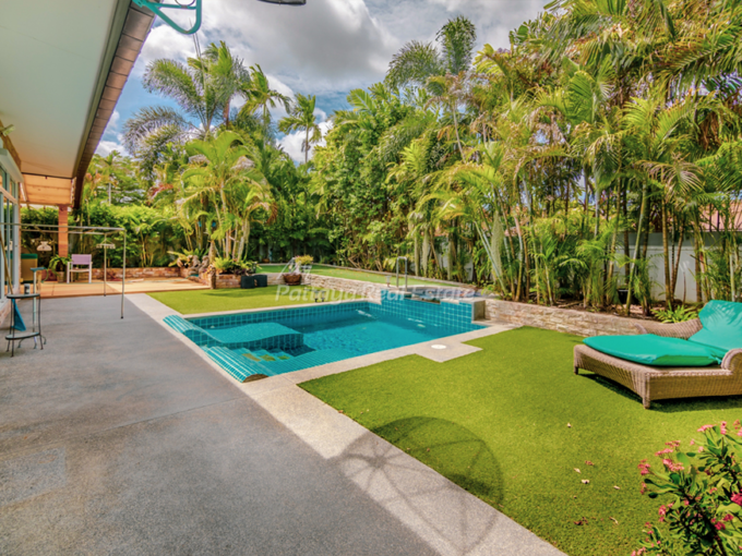 Baan Panalee Huay Yai Pattaya House For Sale – HEPNL04
