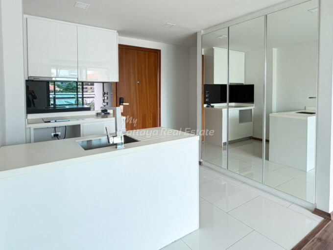 The Peak Tower 1 bedroom with city view for sale PEAKT87