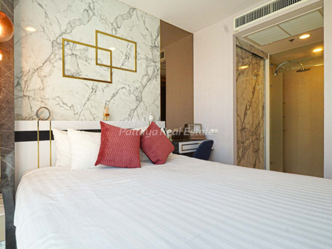 The Riviera WongAmat Beach Pattaya Condo For Sale – RW68