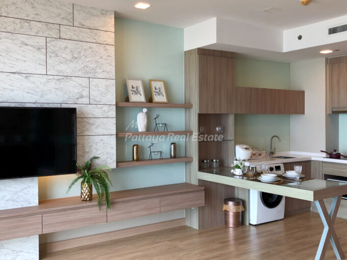 Cetus Beachfront Pattaya Condo For Sale – CETUS25