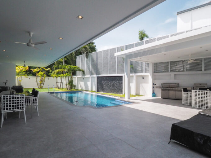Luxury Villa Pratumnak Pattaya For Sale & Rent 4 Bedroom With Private Pool - HPLV01