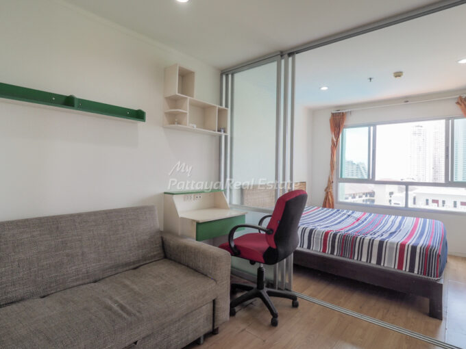 Lumpini Ville Naklua Pattaya Condo For Sale – LUMW05