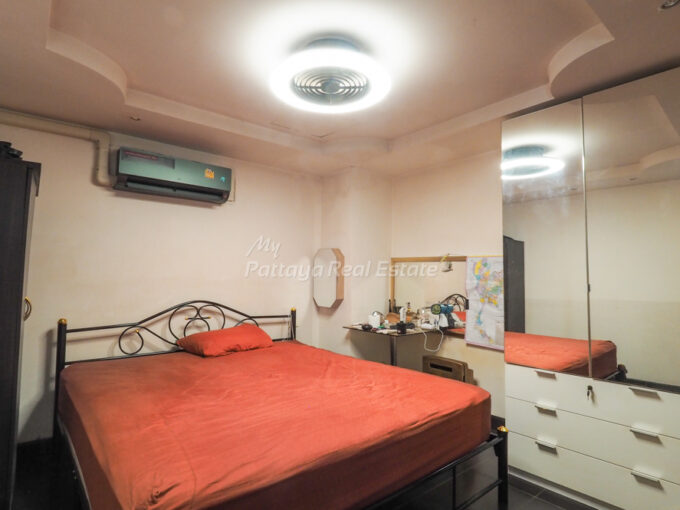 Nirun Grand Ville Central Pattaya Condo For Sale – NR04