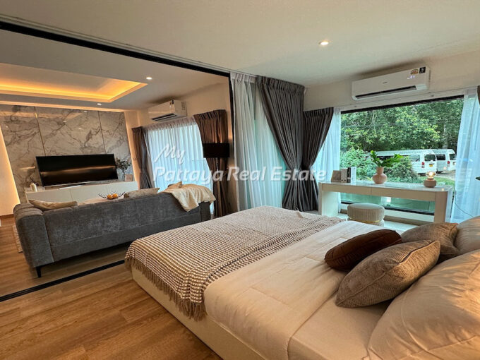 Siam Oriental Oasis Pattaya Condo For Sale – SOA03