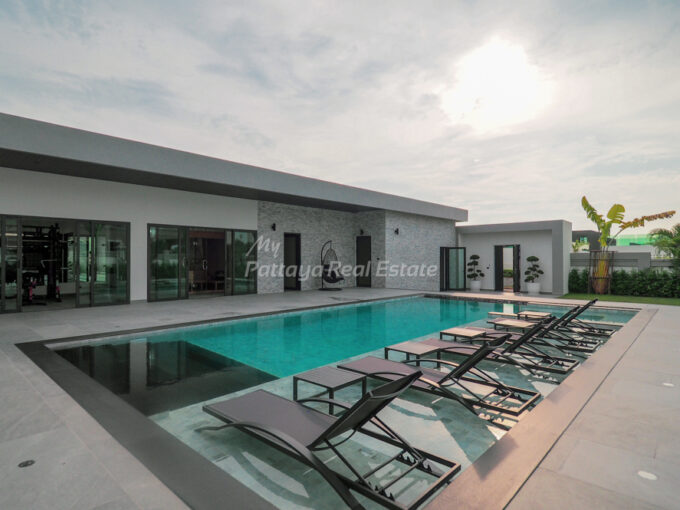 Siam Royal View East Pattaya House For Sale – HESRV07