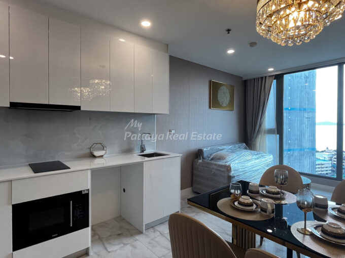 Copacabana Beach Jomtien Condo For Sale – COPAC28
