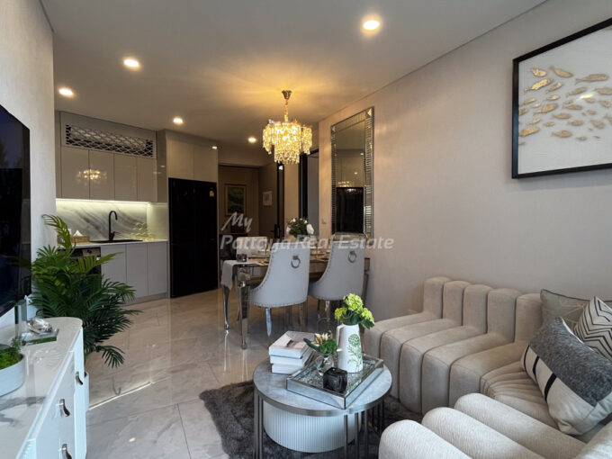 Copacabana Coral Reef Jomtien Condo For Sale – COPAR04