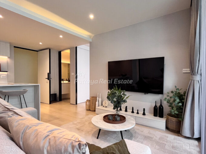 Céline WongAmat Pattaya Condo For Sale – CWP04