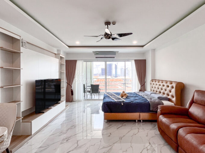 View Talay 5 Jomtien Condominium Beach Condo For Sale – VT5D19
