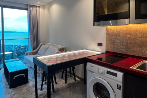 The Riviera Ocean Drive Jomtien Condo For Sale – ROD41