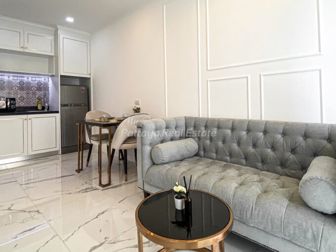 Empire Tower Jomtien Condo For Sale – EMPIR21