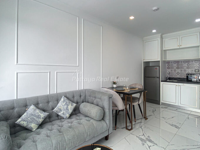 Empire Tower Jomtien Condo For Sale – EMPIR22