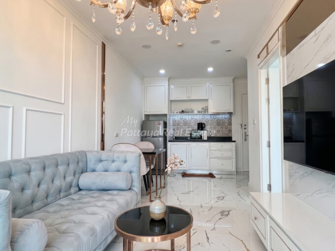 Empire Tower Jomtien Condo For Sale – EMPIR23