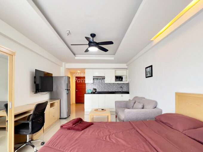Jomtien Beach Condominium Studio with partial Sea view for sale JBC22