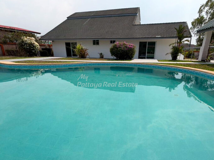 Private Pool Villa East Pattaya House For Sale & Rent - HE0052